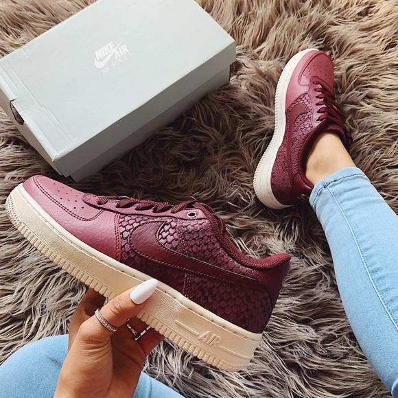 Nike air force 1 lv8 sneakers - Picture 2 of 8